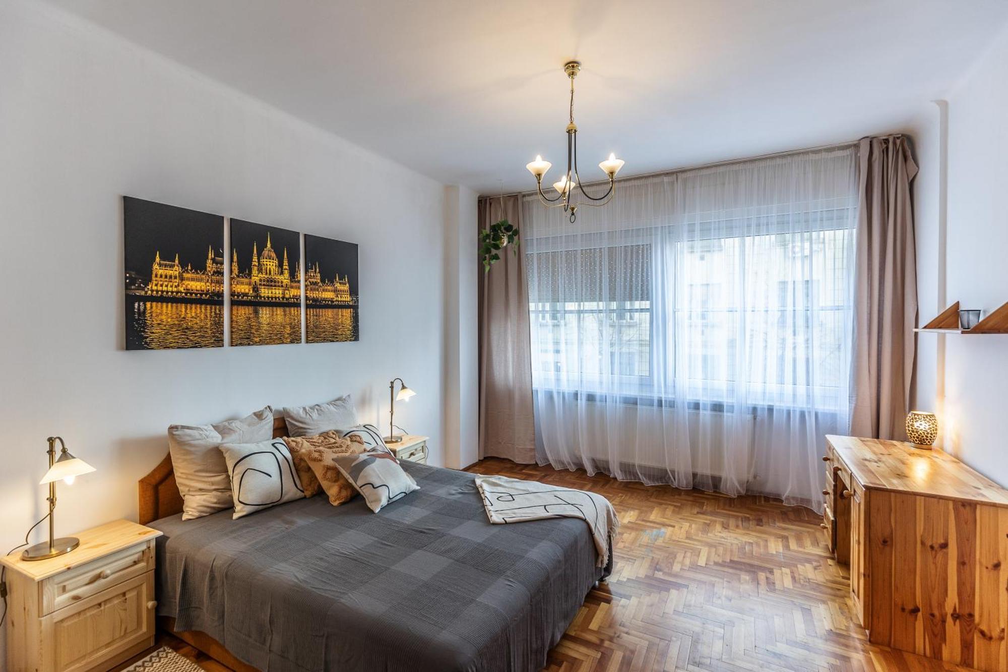 Bright & Spacious Riverside Apartment With Balcony بودابست المظهر الخارجي الصورة